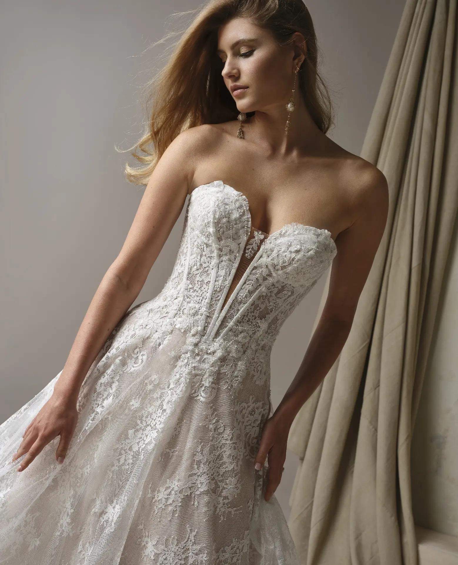 Off White Wedding Dresses