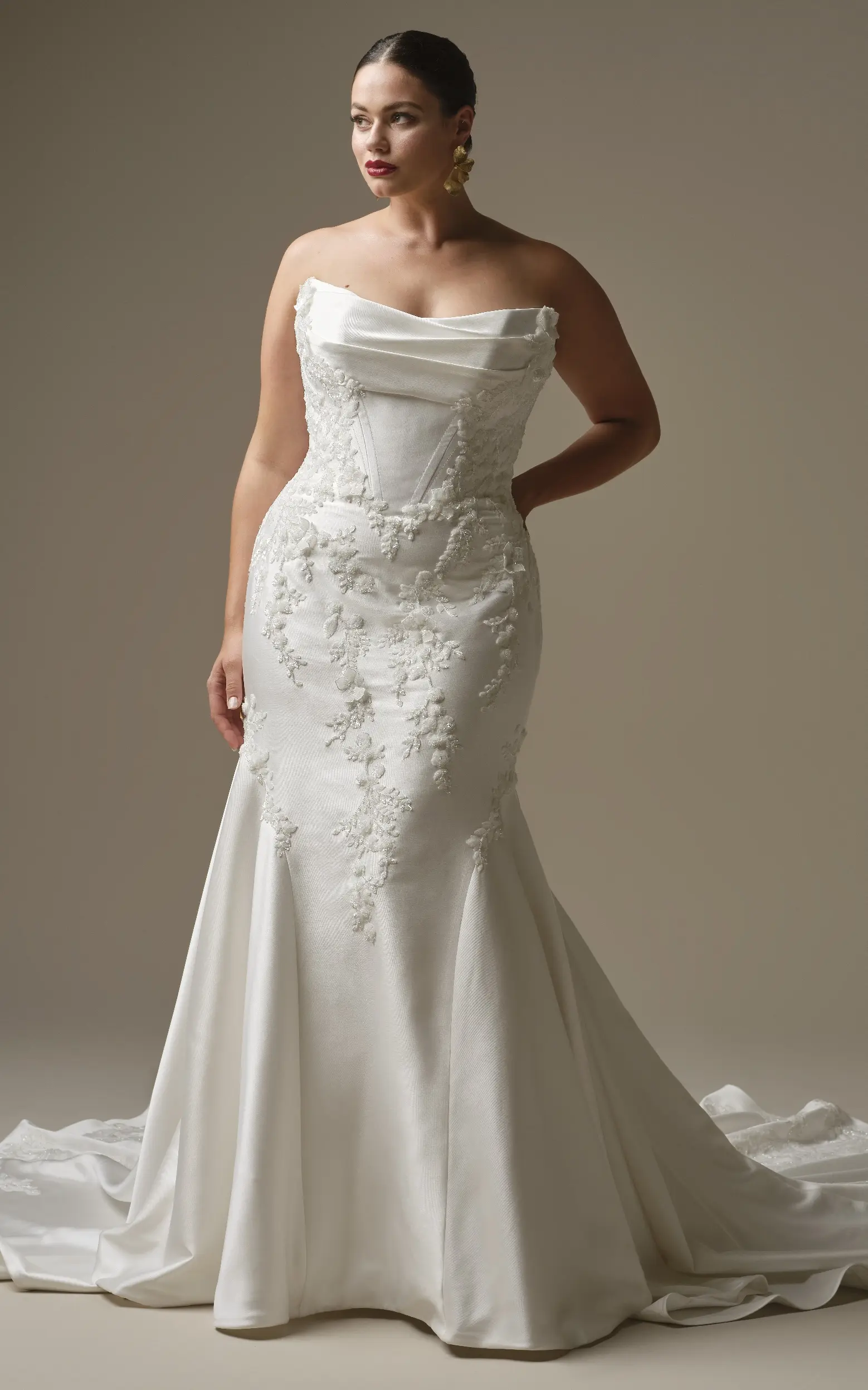 green emerald velvet dress Amazing Black Lace Wedding Dresses With Long Train – Make Me Elegant